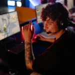 What strategy gamers should check when reading sites like brumeblog.com